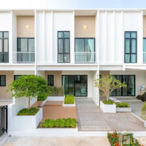 3 Bedroom Townhouse for sale at Chertown