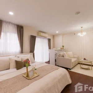 1 Bedroom Condo for sale at The Escape